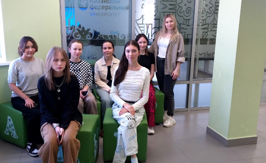 Лингвистическая школа Лингвистическая школа