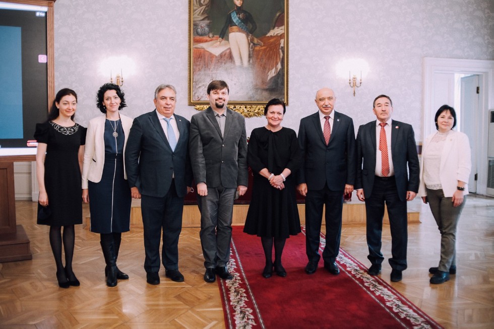 � ��� ��� ����� ������ ����������� �������