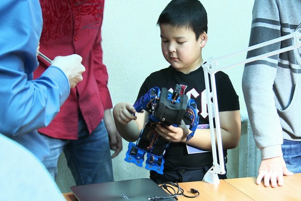 Residents of Yelabuga were presented the 'Night of Science'