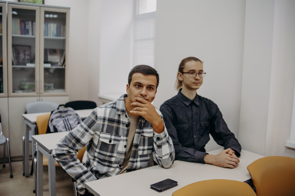 ������ �� �������������� ������ � ������ ��������� � ���