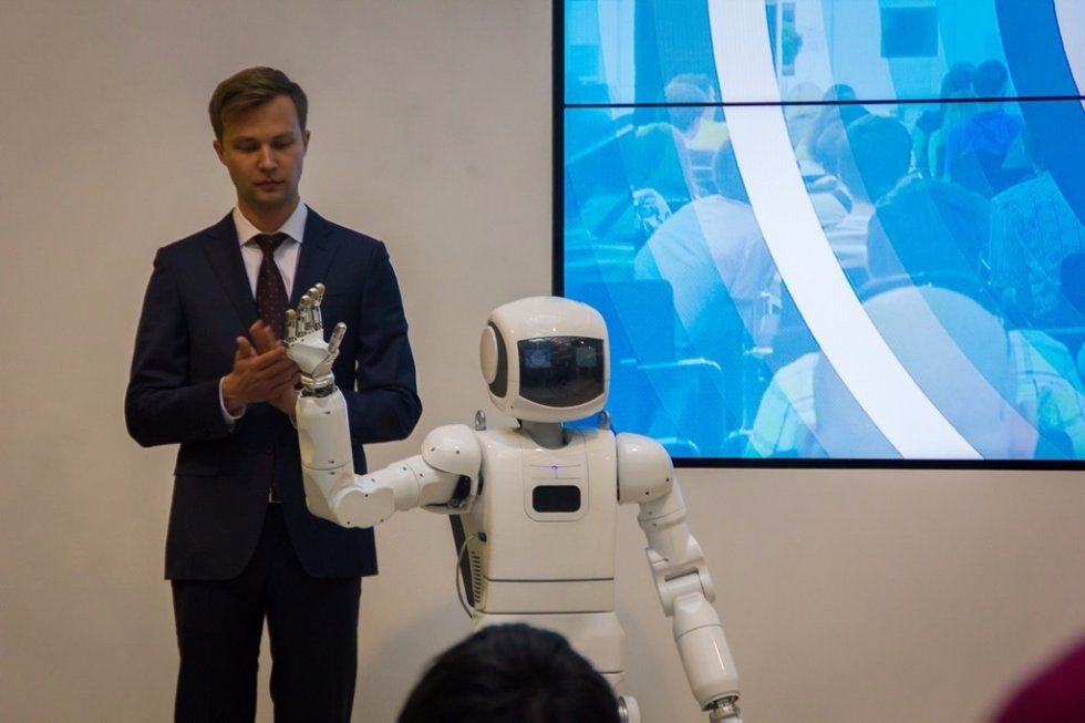 The best students will study free