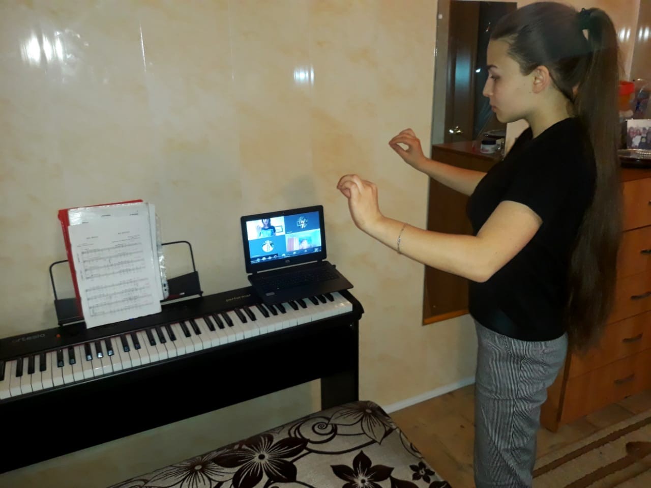 Дистанционное обучение студентов-музыкантов, или 65 дней у экрана компьютера Дистанционное обучение студентов-музыкантов, или 65 дней у экрана компьютера