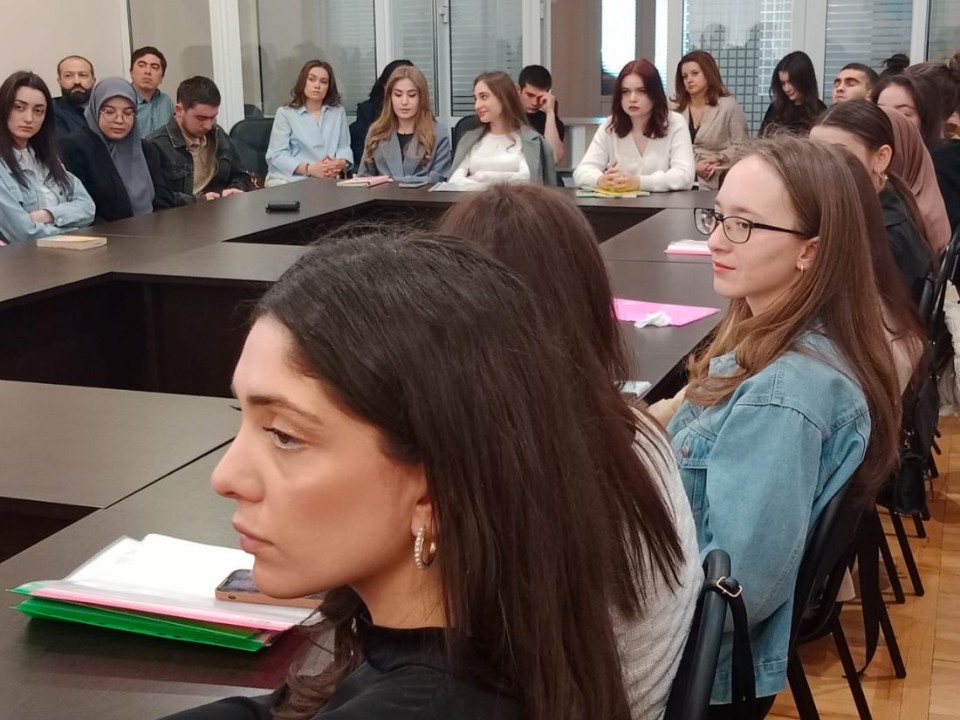 КФУ и КГБУ провели Всероссийскую социологическую школу 'Стратегии будущего для цифрового поколения: мифы и реальность' КФУ и КГБУ провели Всероссийскую социологическую школу 'Стратегии будущего для цифрового поколения: мифы и реальность'