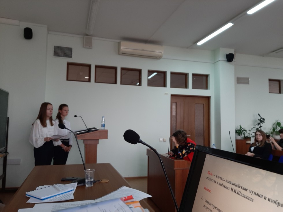 Молодое поколение размышляет об искусстве Молодое поколение размышляет об искусстве