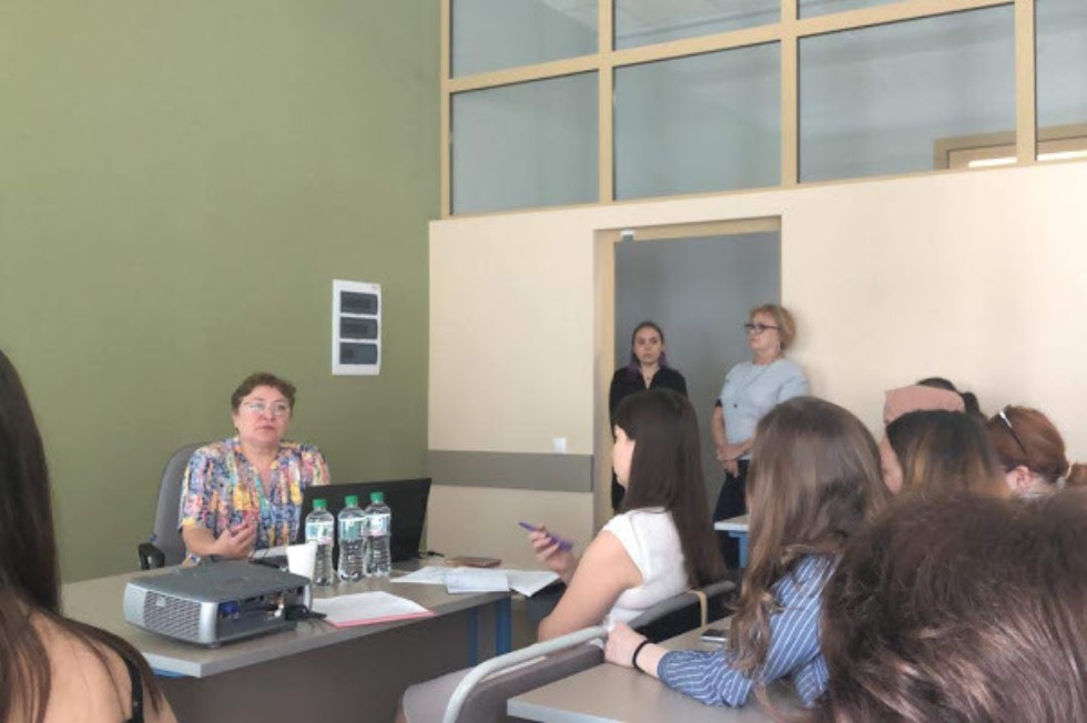 ������������� ����������� ��������� ��� ������� ������� � ������ ������ V �������������� ������ �� ��������������� �����������