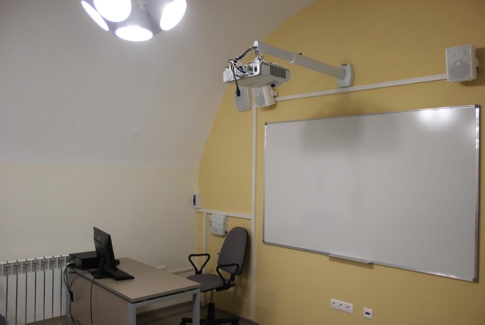 �������-������