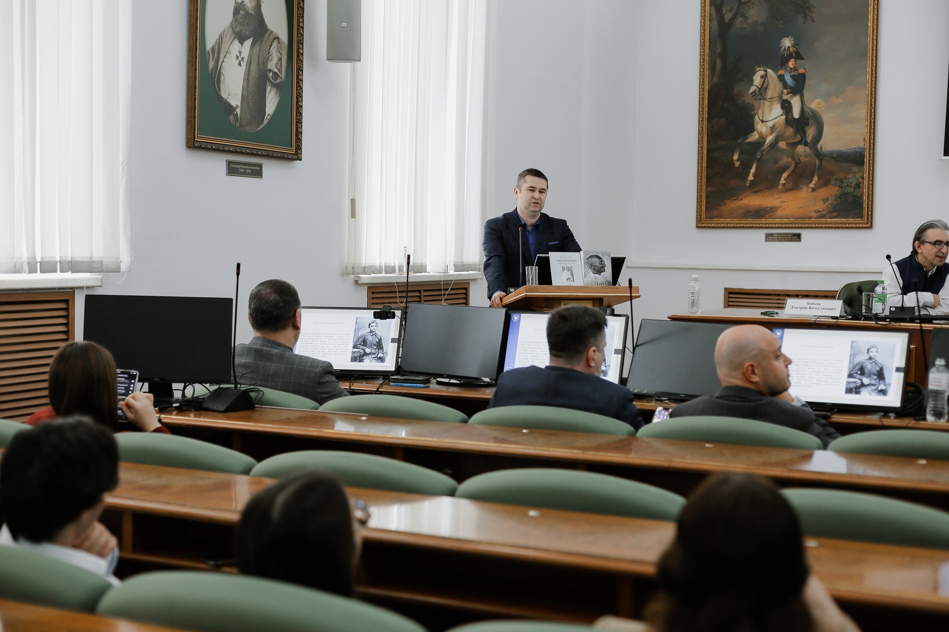 � ������ ���������� ������ ������-����� 