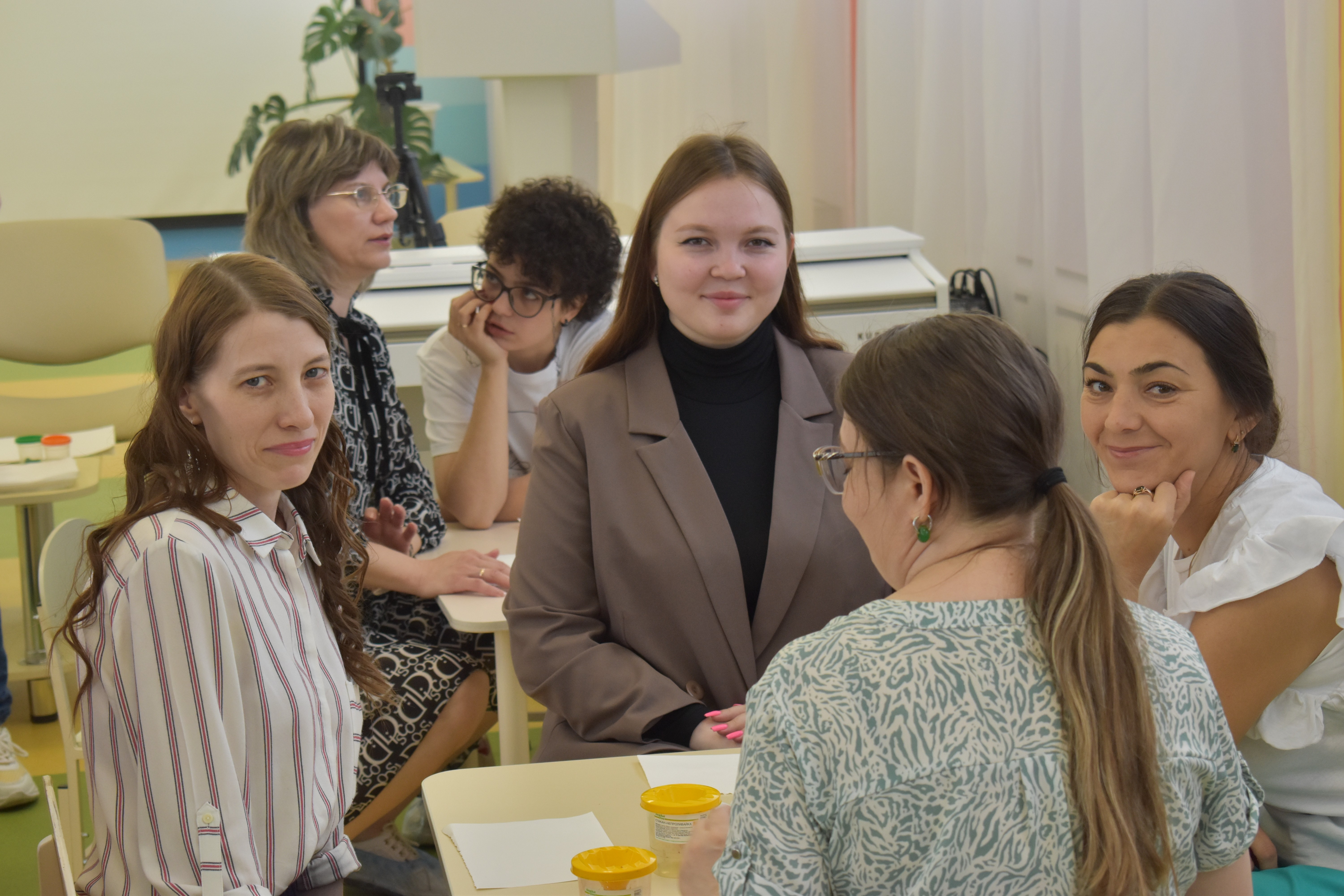 � ������ IX �������������� ��������������� ������ � ������� ���� 25 ��� ������ ������-������.