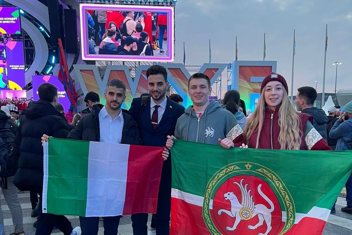 �� ��������� ��������� �������� � '�������' ����������� ��������� ����������� ��������� ���