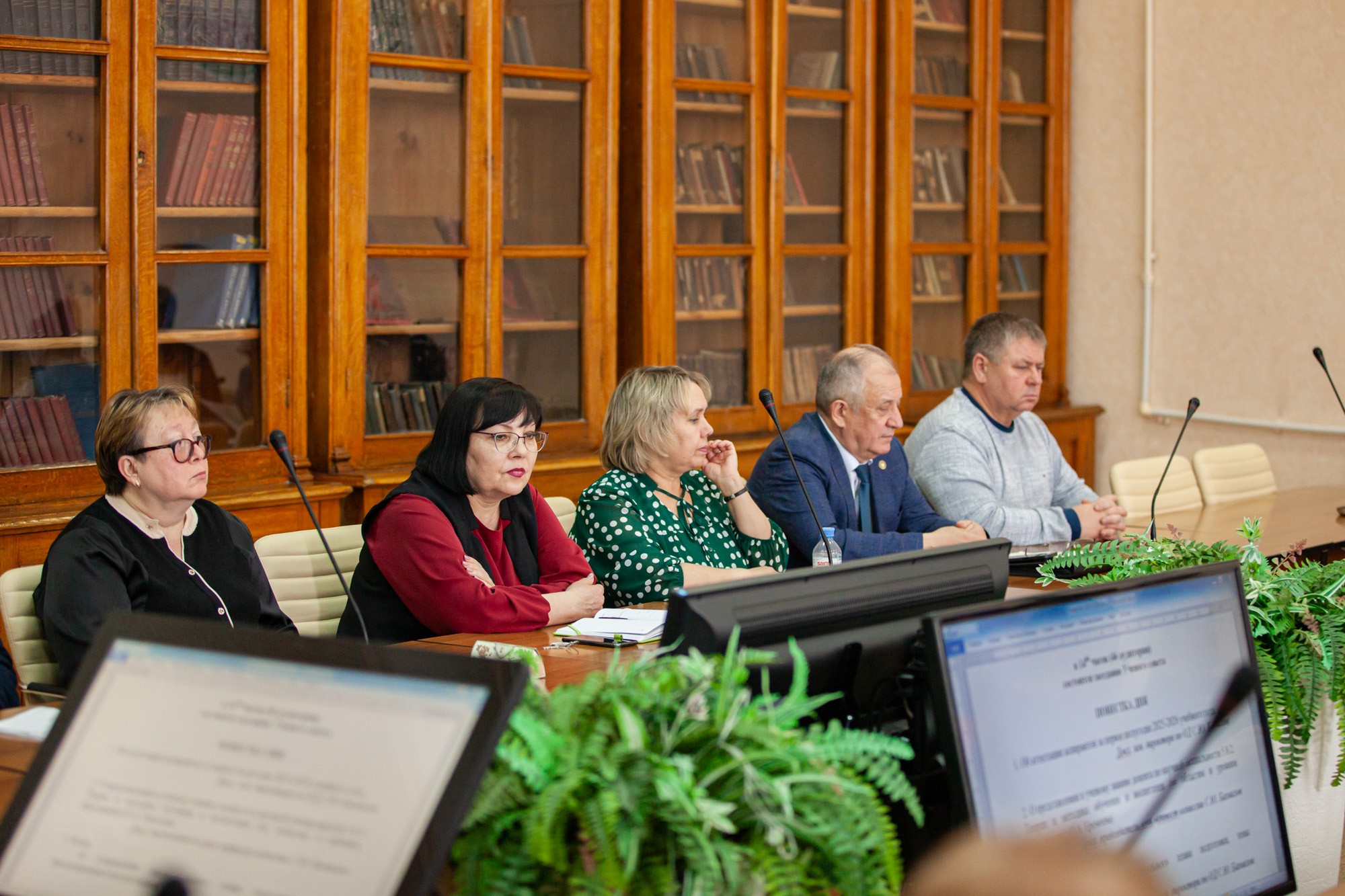 В Елабужском институте КФУ состоялось заседание Ученого совета В Елабужском институте КФУ состоялось заседание Ученого совета