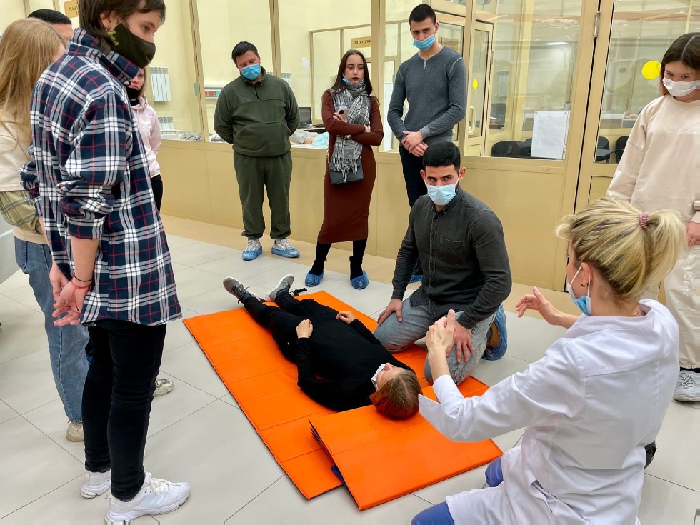 ����������