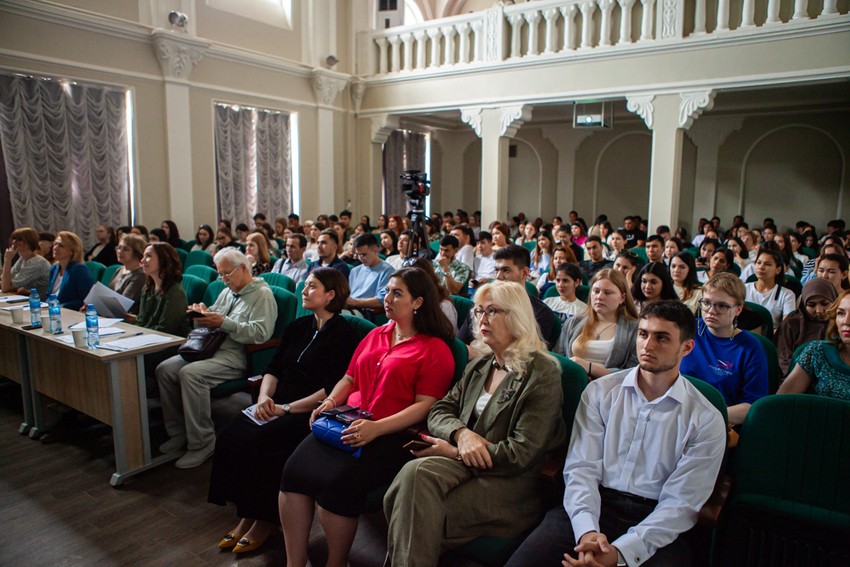 Пушкин - наше всё! Сердце русской поэзии! Пушкин - наше всё! Сердце русской поэзии!