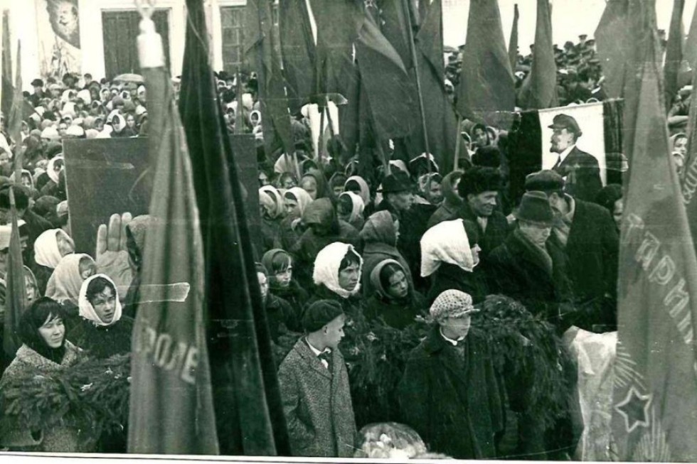К 100-летию ТАССР. Праздник 7 ноября: фотолетопись из фондов музея К 100-летию ТАССР. Праздник 7 ноября: фотолетопись из фондов музея