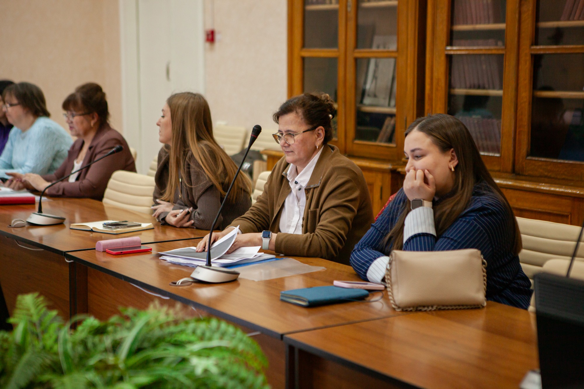 Круглый стол определил стратегию развития методических объединений 'Университетской' школы Круглый стол определил стратегию развития методических объединений 'Университетской' школы