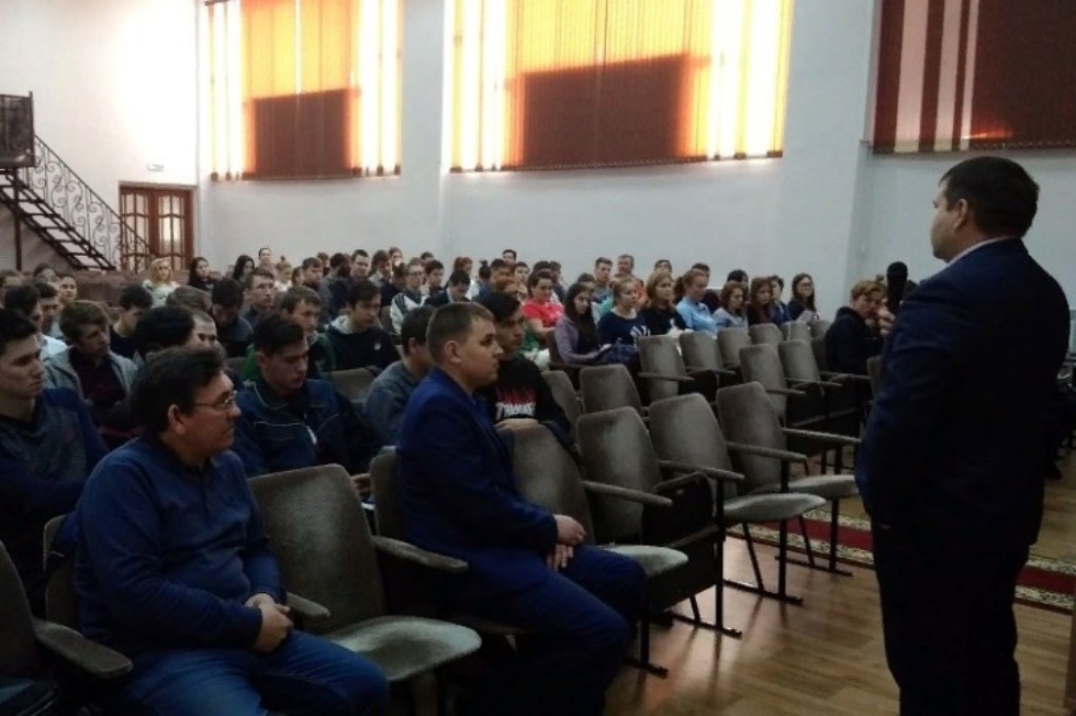 Встреча с учащимися Мамадышского политехнического колледжа Встреча с учащимися Мамадышского политехнического колледжа