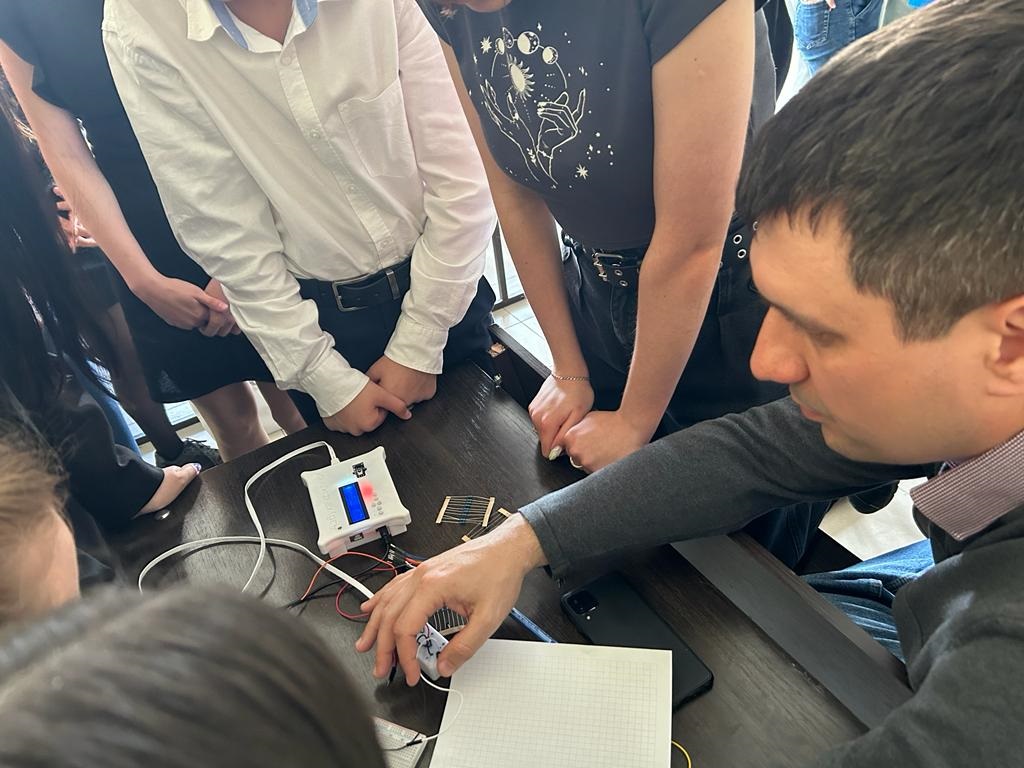 � ��������� ������ ������  ������������� ������������� ���� �� ������ 