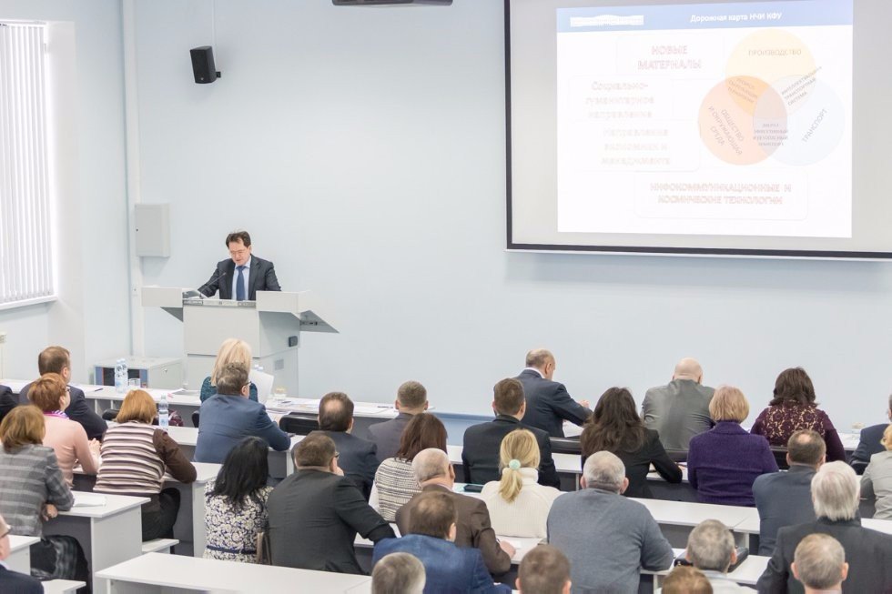 President of Tatarstan Visited Naberezhnye Chelny Institute, Rector Gafurov Present at Discussions of Two Institute Roadmaps