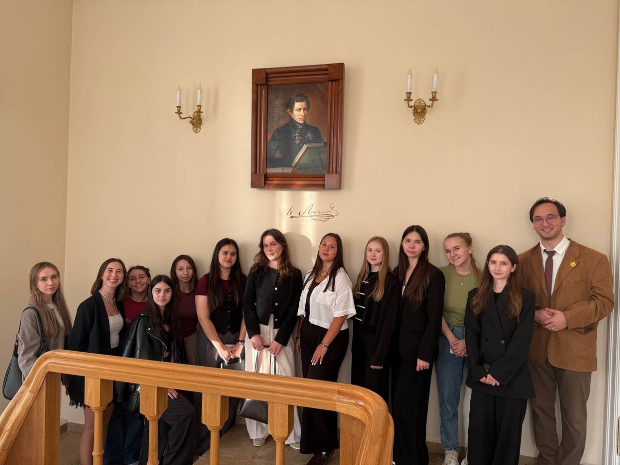 Студенты 3 курса бакалавриата 'Бухгалтерский учёт, анализ и аудит' ИУЭиФ КФУ посетили с экскурсией мемориальный Музей Николая Ивановича Лобачевского Студенты 3 курса бакалавриата 'Бухгалтерский учёт, анализ и аудит' ИУЭиФ КФУ посетили с экскурсией мемориальный Музей Николая Ивановича Лобачевского