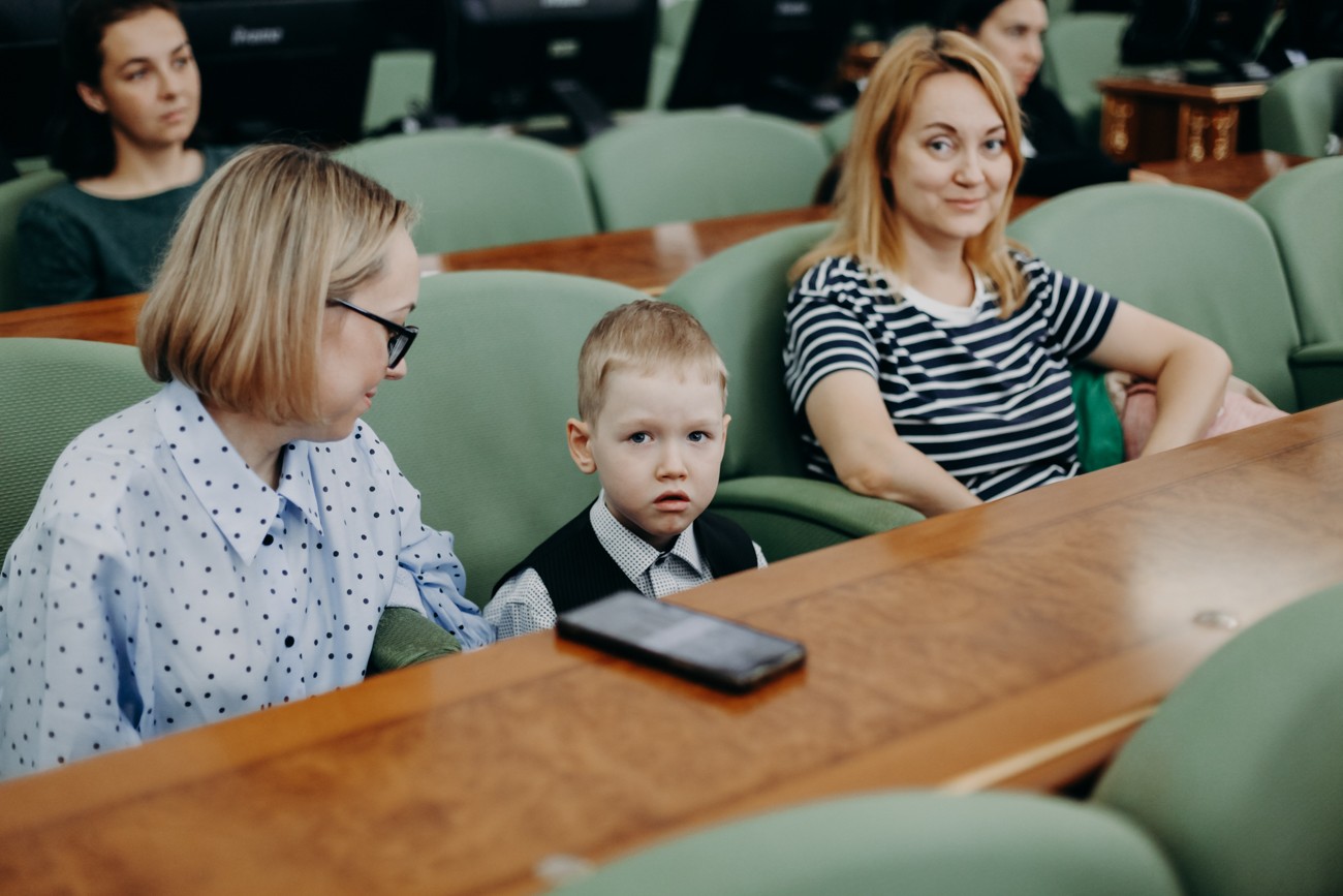 ����� ����������� ������, ����������� � ������ �����, ������� �������