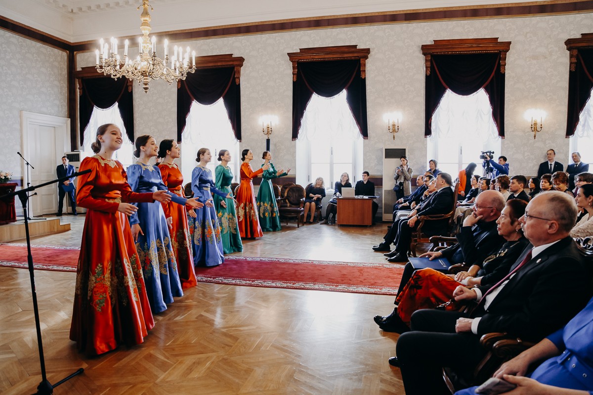 � ��� ��������� ����������� ������� � ���������� 8 �����