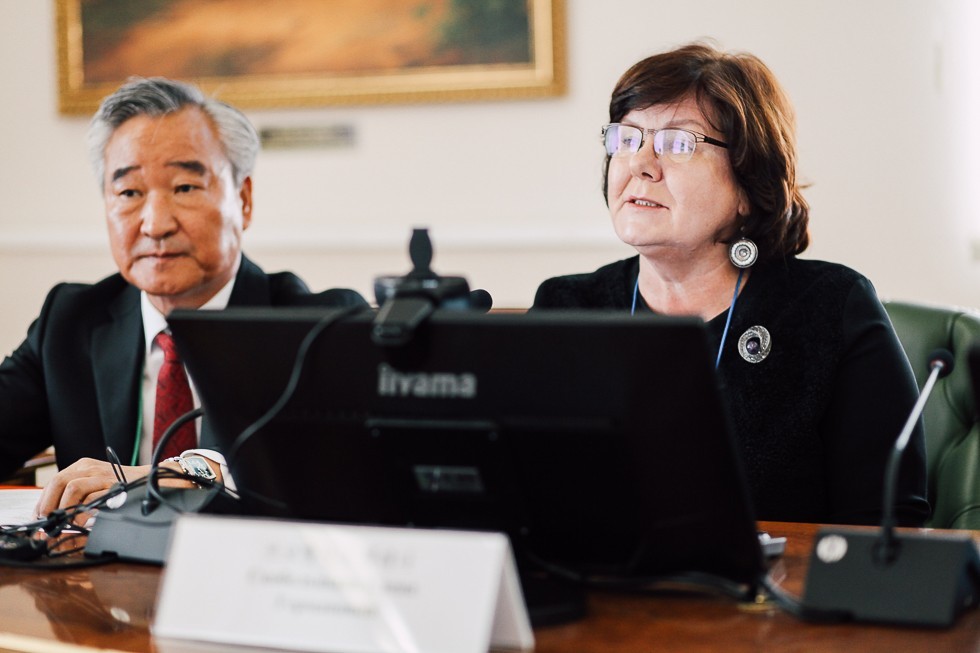 В ИМО торжественно открыли X Семинар по корееведению(фоторепортаж) В ИМО торжественно открыли X Семинар по корееведению(фоторепортаж)