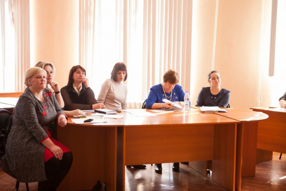 Всероссийский научно-методический семинар 'Инновации и традиции в современном школьном образовании: теория и практика' Всероссийский научно-методический семинар 'Инновации и традиции в современном школьном образовании: теория и практика'