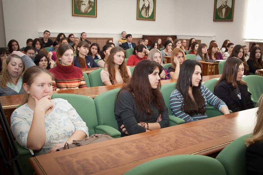 Establishing Bonds with Venezuela