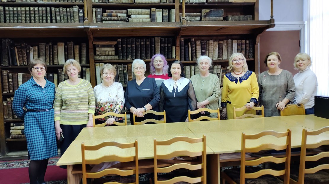 �������  �