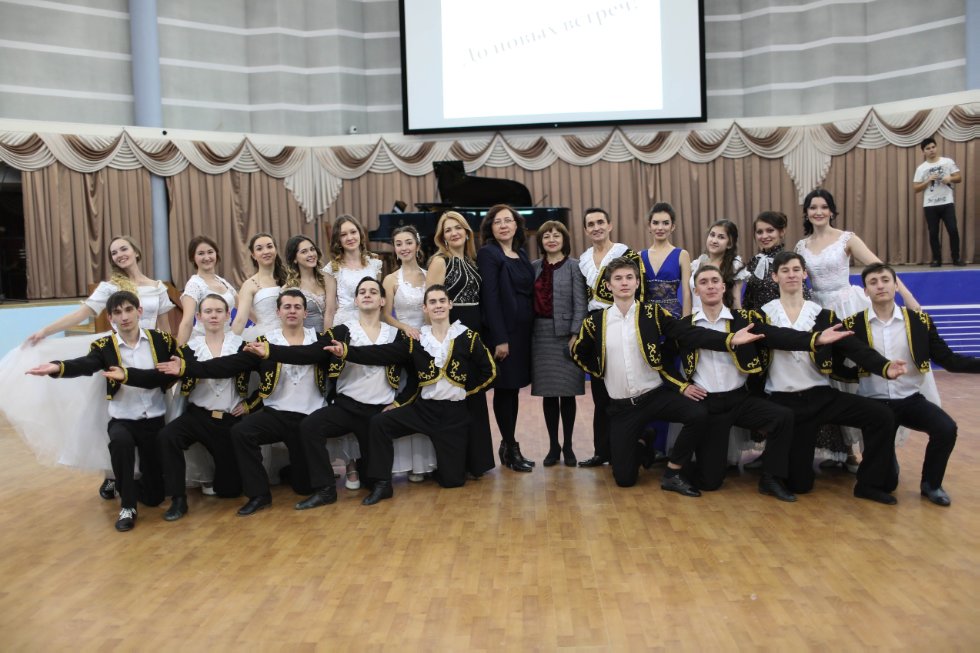 В преддверии Нового года? В преддверии Нового года?