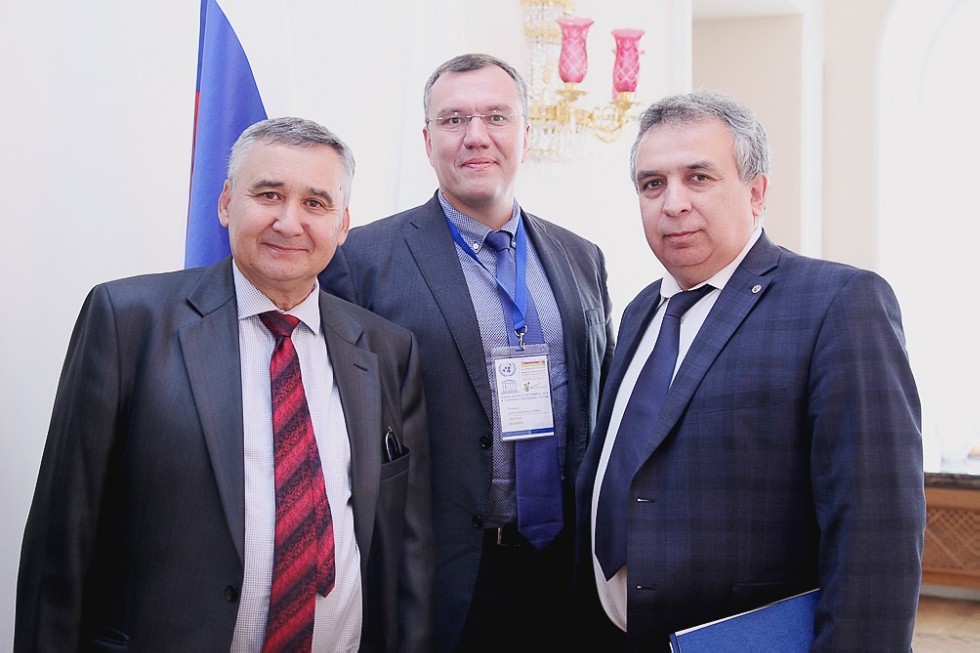 ��������� ������ ������ ������ ���� ������ � ���