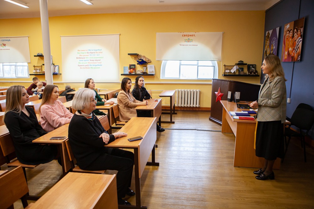 Дипломы получили выпускники магистратуры Елабужского института КФУ Дипломы получили выпускники магистратуры Елабужского института КФУ