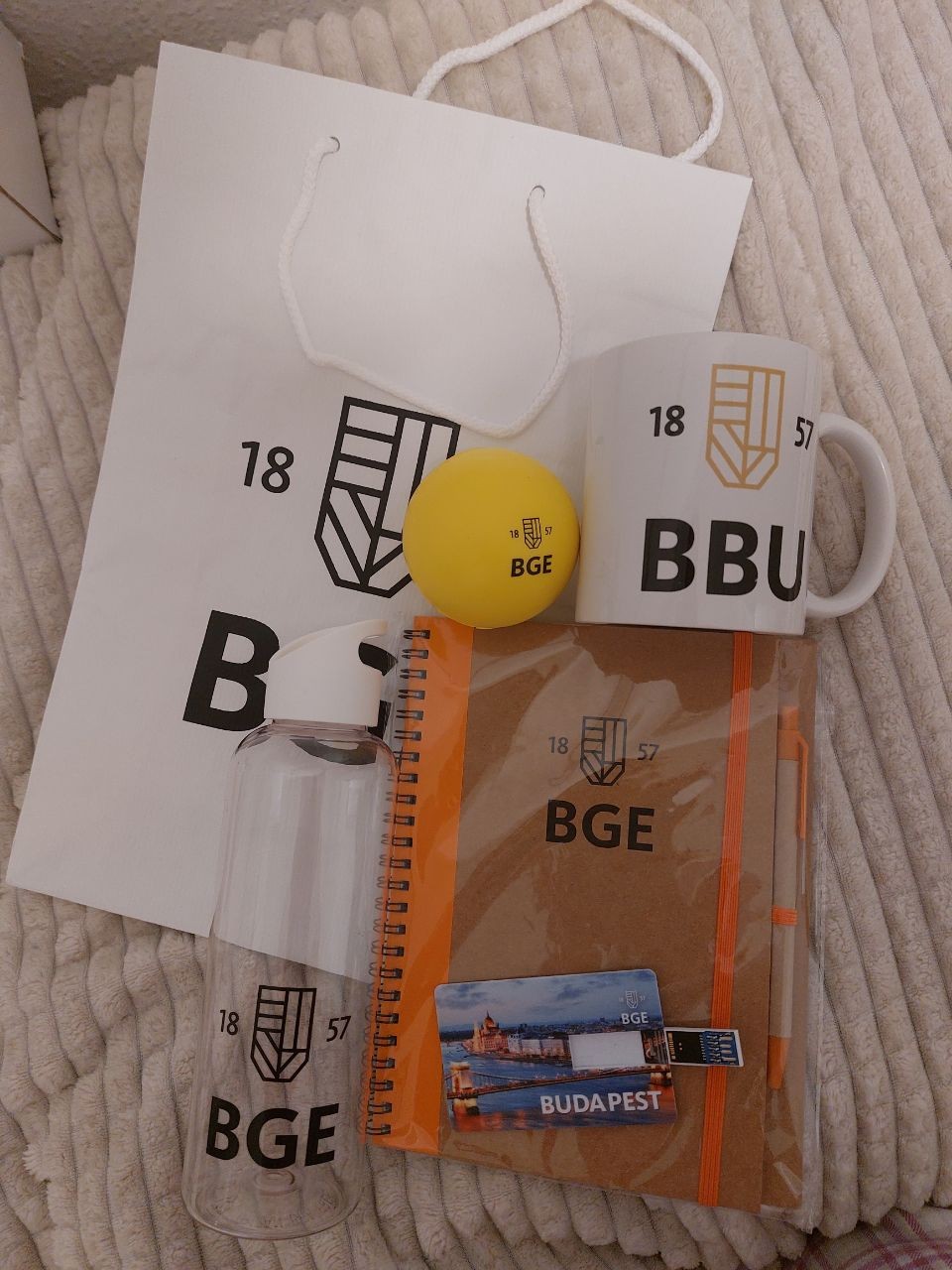 ��  ��������� 