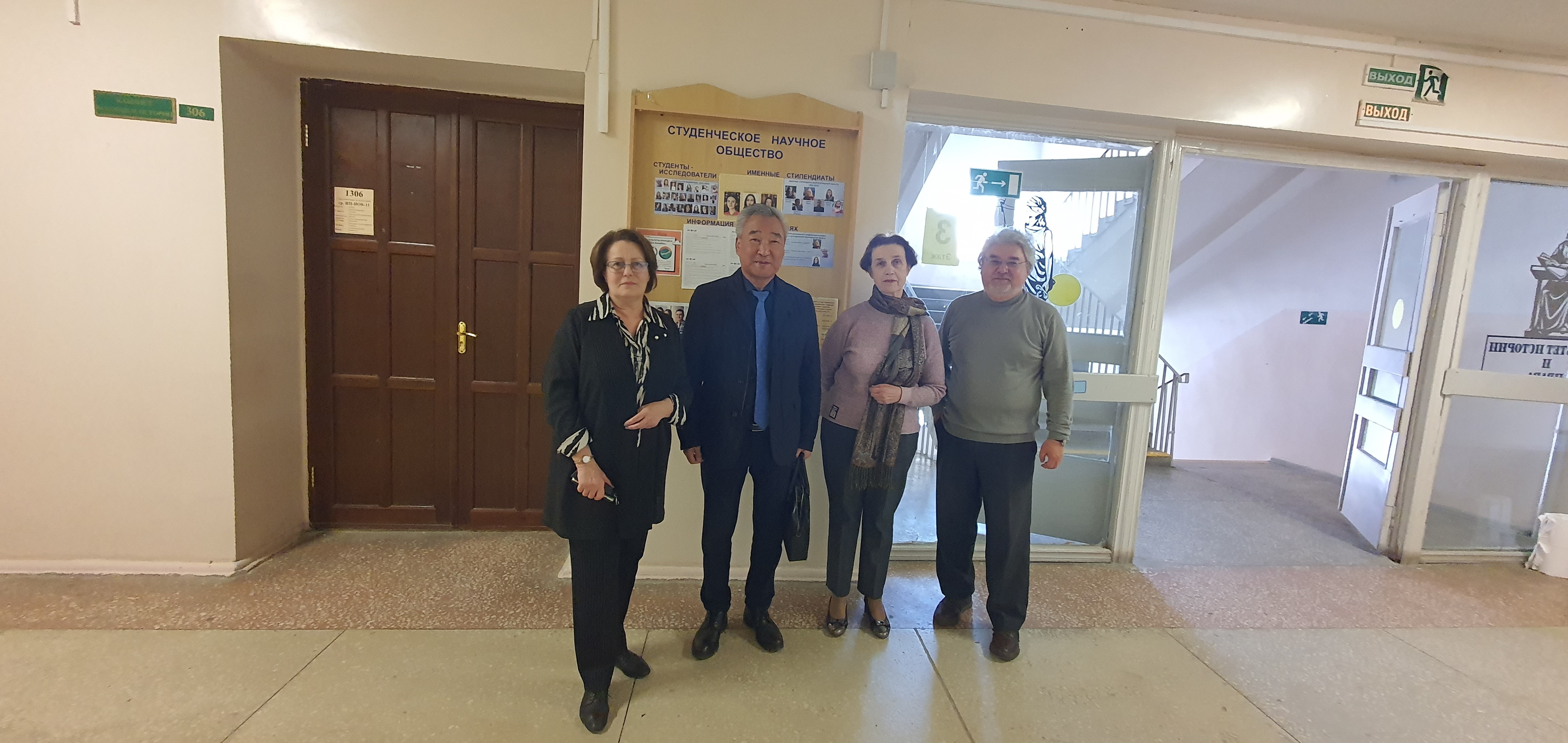 ����������� ������ ���������� �� �� ���� ������ � ����� � �����