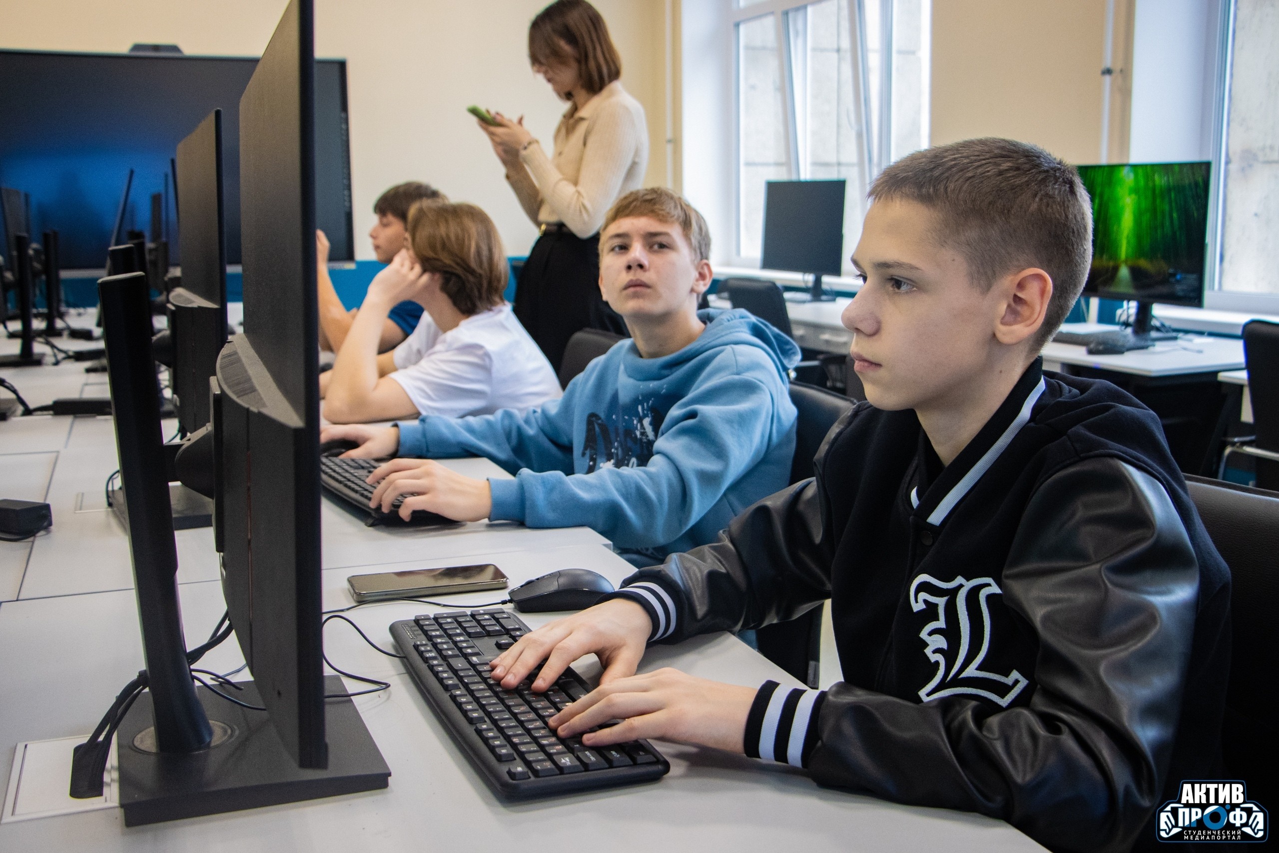 '    FUTURAUTO' ,'    FUTURAUTO',  , 