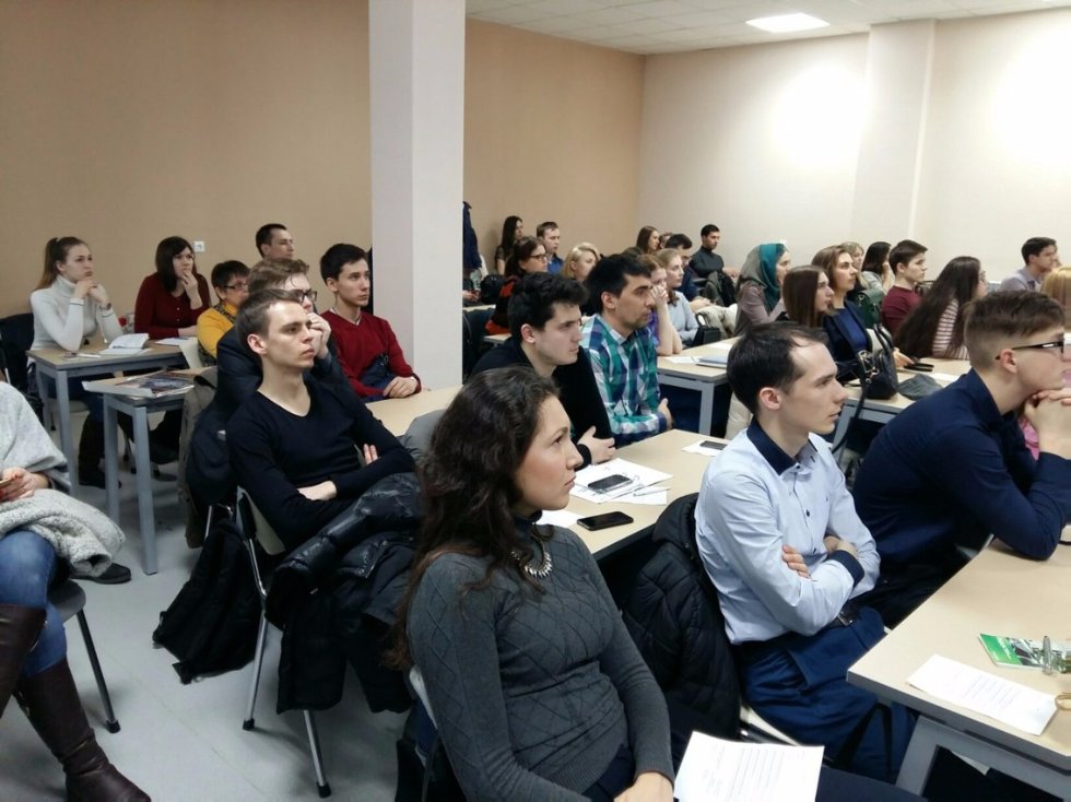 3 марта 2016 года в Центре Магистратуры Института управления, экономики и финансов КФУ прошла открытая лекция профессора Коха Игоря Анатольевича и профессора Галлямовой Динары Хамитовны, посвященная перспективам развития мировой экономики. 3 марта 2016 года в Центре Магистратуры Института управления, экономики и финансов КФУ прошла открытая лекция профессора Коха Игоря Анатольевича и профессора Галлямовой Динары Хамитовны, посвященная перспективам развития мировой экономики.