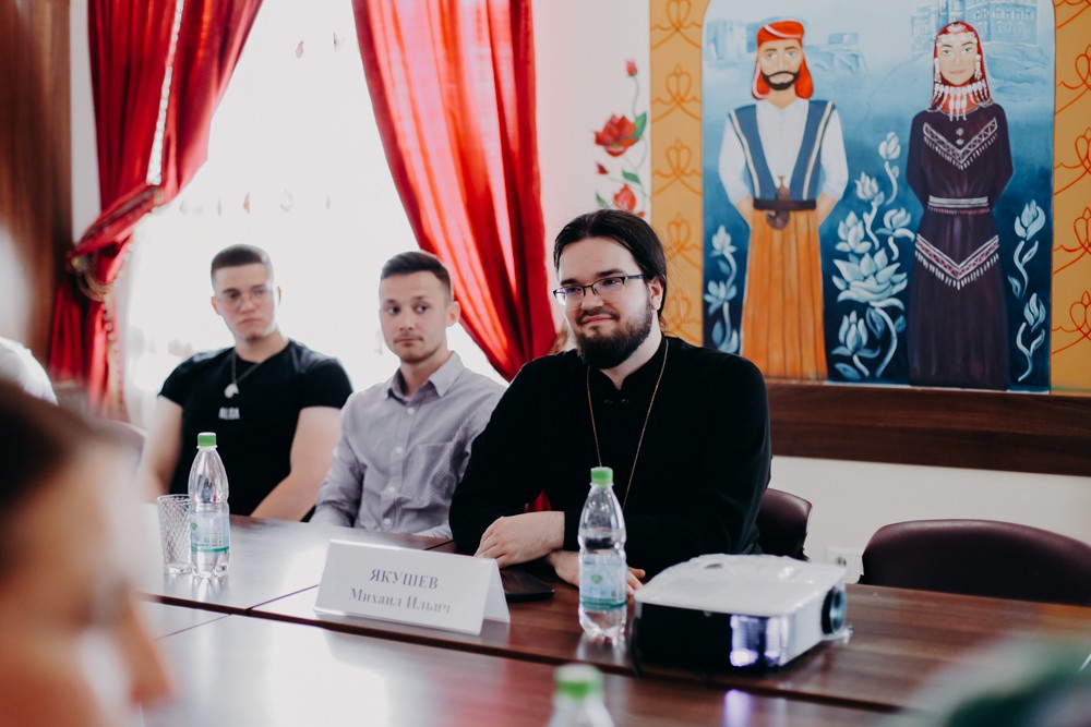 Российский историк-востоковед Михаил Якушев встретился со студентами КФУ Российский историк-востоковед Михаил Якушев встретился со студентами КФУ