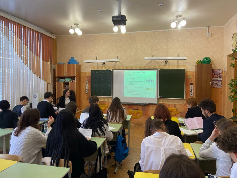 Старшеклассникам о возможностях выбора будущего образования в ИМиМ Старшеклассникам о возможностях выбора будущего образования в ИМиМ