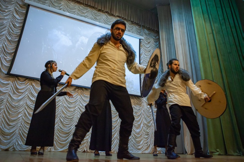 Не стоит ждать вдохновения, за ним надо гоняться Не стоит ждать вдохновения, за ним надо гоняться