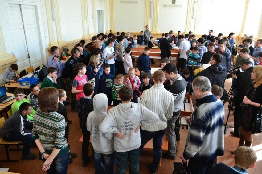 Битва киборгов: часть первая Битва киборгов: часть первая