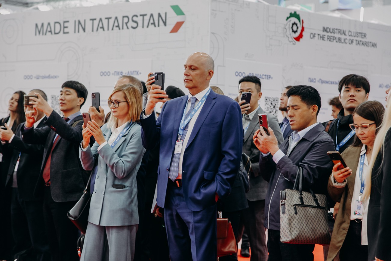 ��� ��������� ������� � ������ '������: ������ � ����� ? �������������� ��������������'.