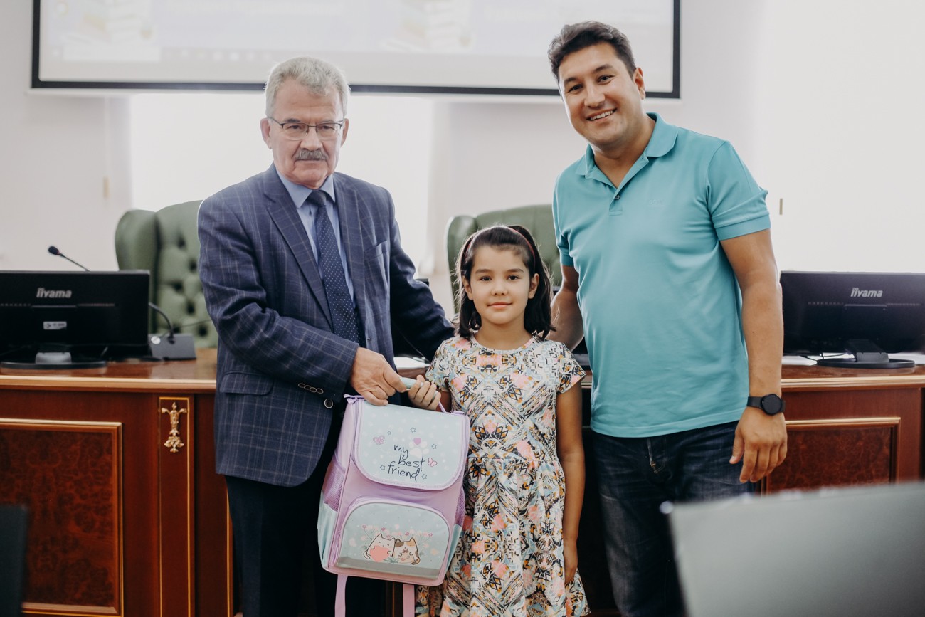 ����� ����������� ������, ����������� � ������ �����, ������� �������