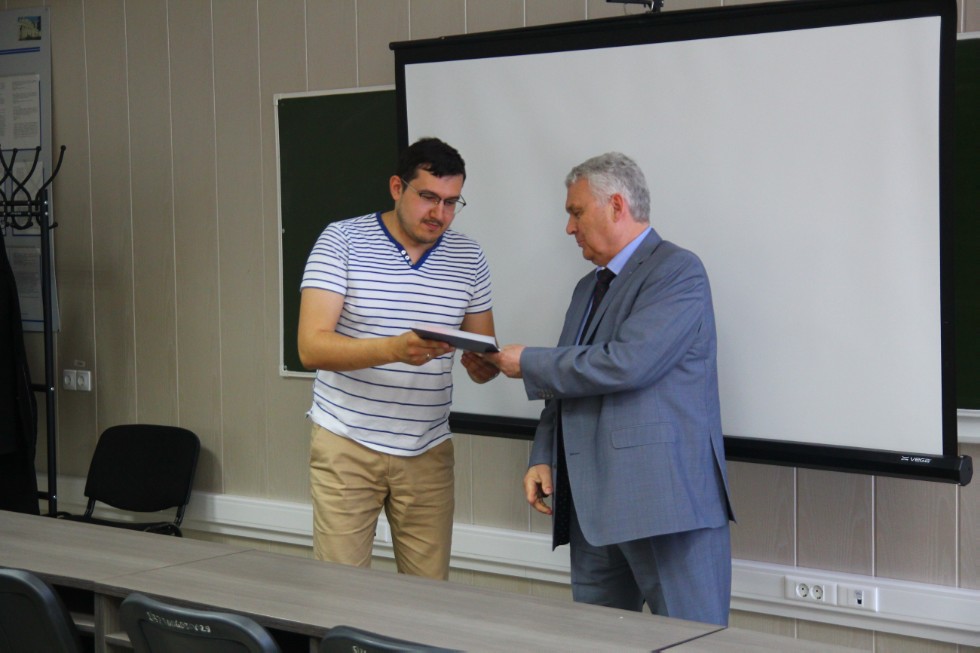 ����� ��������� ������������ 