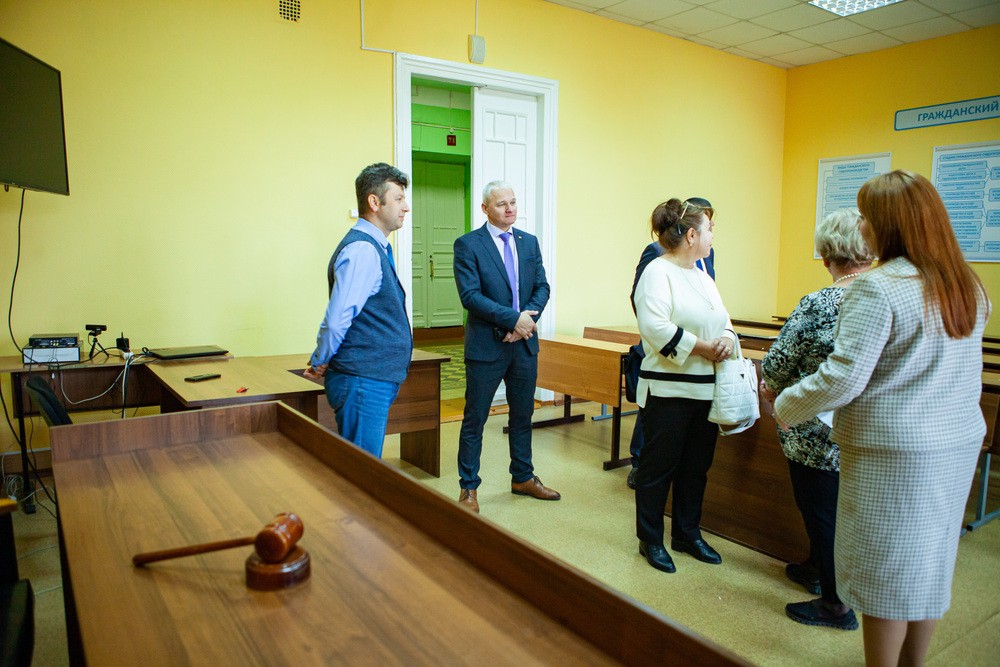 IX ������������ ������: ��������� (����)