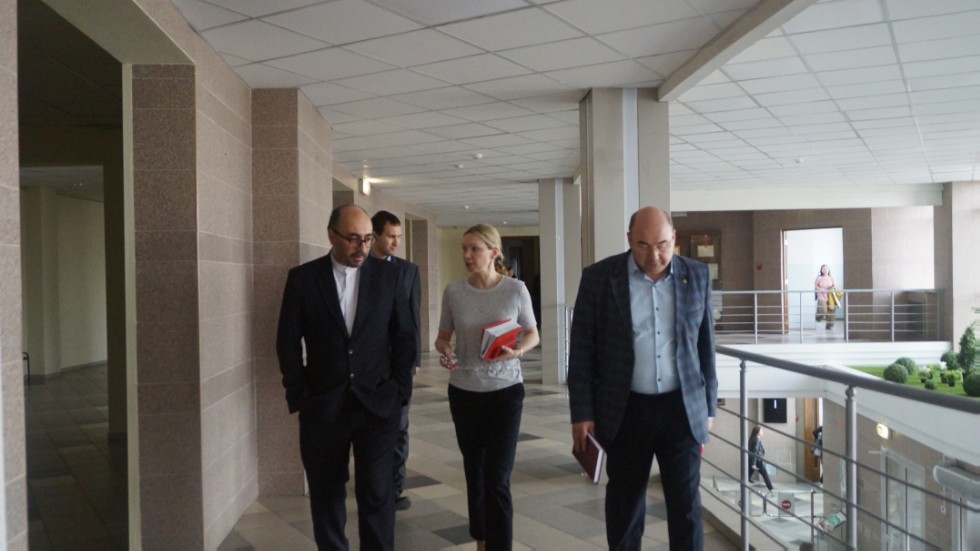 ������� � �������� ������������ ����������� ��������� ���������� ���� � ������ ������������ ���������