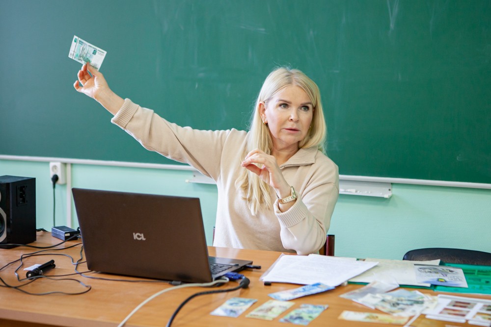 День финансовой грамотности прошел в Елабужском институте КФУ День финансовой грамотности прошел в Елабужском институте КФУ