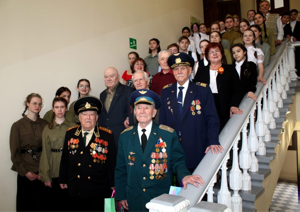 В Лицее имени Н. И. Лобачевского КФУ состоялся праздничный концерт, посвящённый 77-й годовщине Победы в Великой Отечественной войне