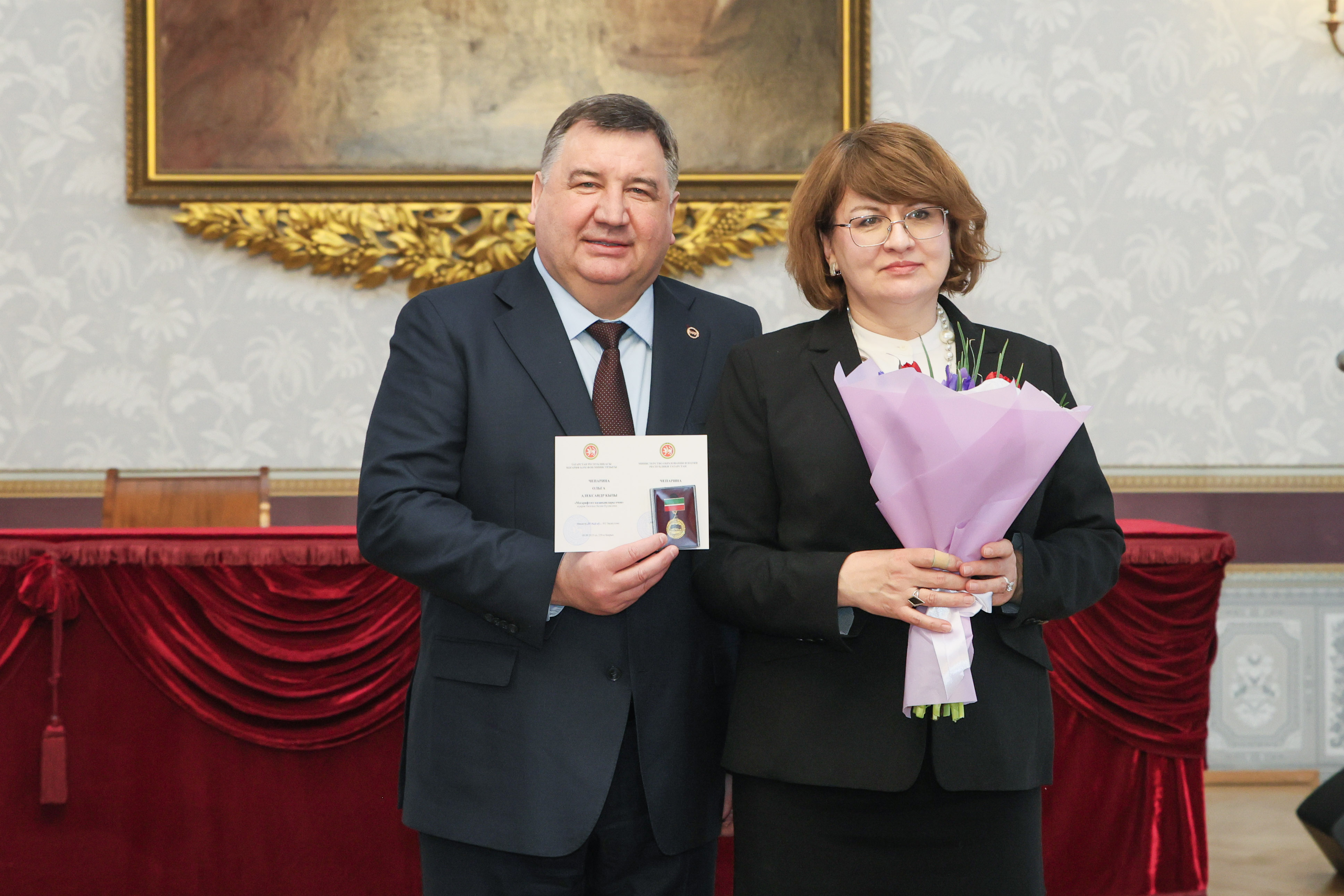 Ректор КФУ Ленар Сафин: 'Женщины приносят в этот мир гармонию, нежность, красоту и самое сильное, чистое, бескорыстное чувство ? безусловную материнскую любовь' Ректор КФУ Ленар Сафин: 'Женщины приносят в этот мир гармонию, нежность, красоту и самое сильное, чистое, бескорыстное чувство ? безусловную материнскую любовь'