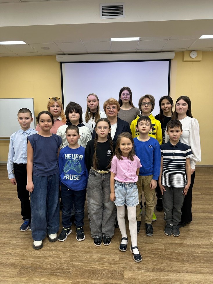 Репетиция спектакля в детском театре КФУ 'Радуга'. посвященного 80-летию Великой Победы, Году Защитника Отечества в Российской Федерации, Дню Победы 9 Мая, 220-летию Казанского университета Репетиция спектакля в детском театре КФУ 'Радуга'. посвященного 80-летию Великой Победы, Году Защитника Отечества в Российской Федерации, Дню Победы 9 Мая, 220-летию Казанского университета