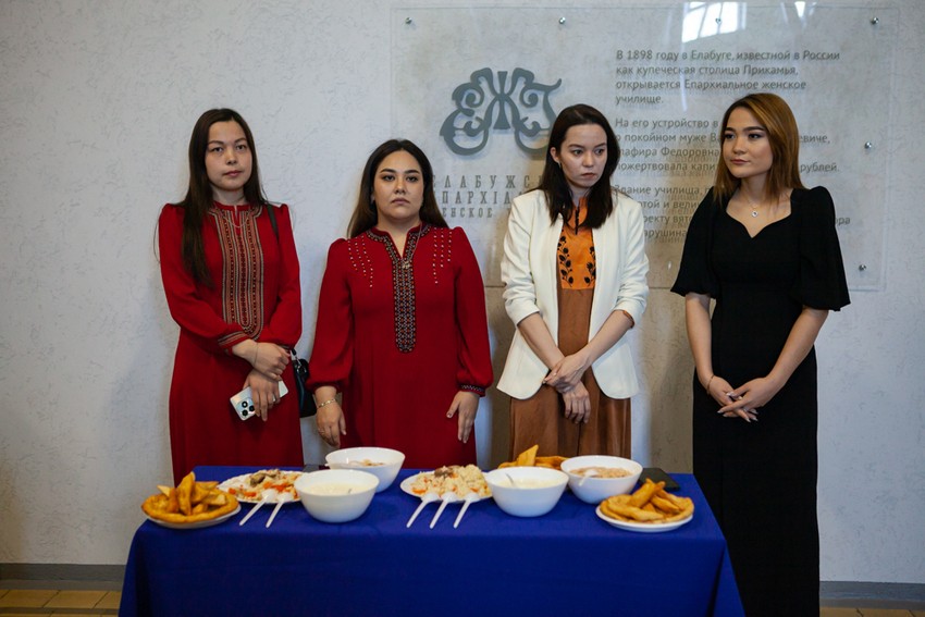 Навруз отпраздновали в Елабужском институте КФУ Навруз отпраздновали в Елабужском институте КФУ