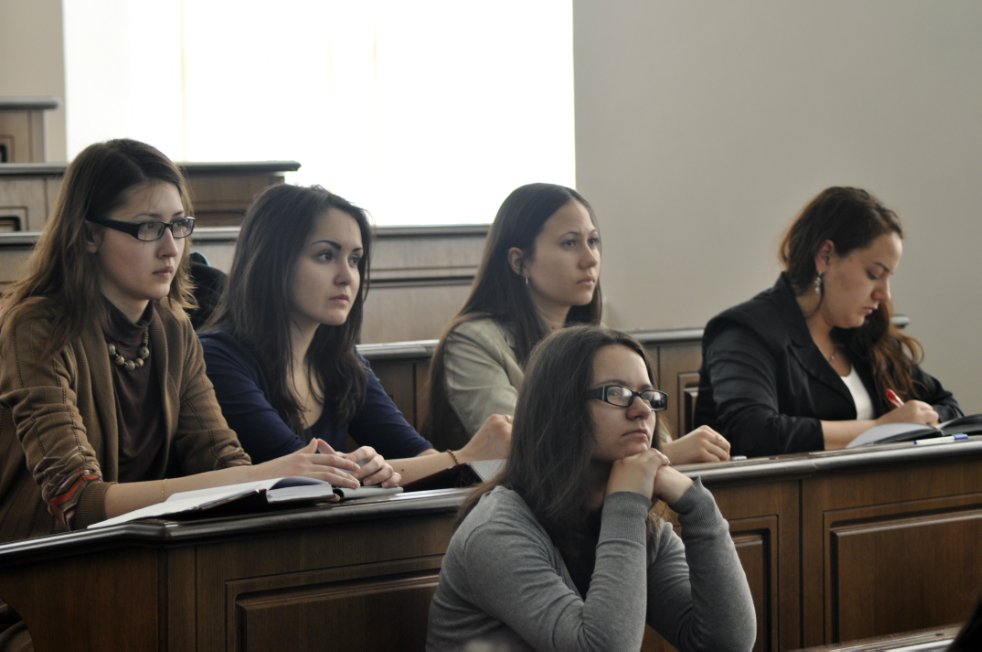 ��������������� ������ � ������������ �����: ���������� ��������� ������������ ������� �������